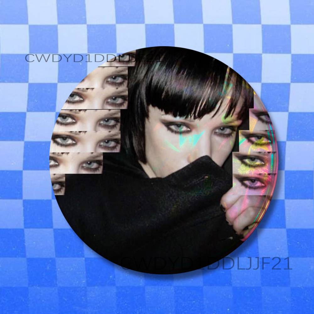 C-Crystal Castles Band Amnesty - Collectible Vintage Brooches ulasan dan harga