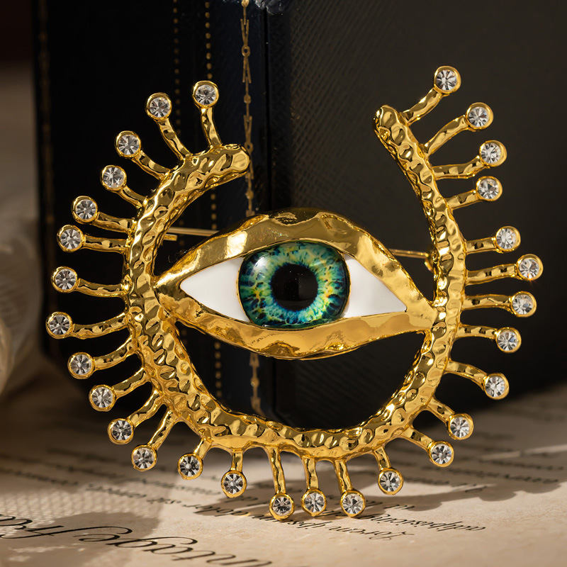 New Evil Eye Badges Cosplay An - Collectible Vintage Brooches ulasan dan harga