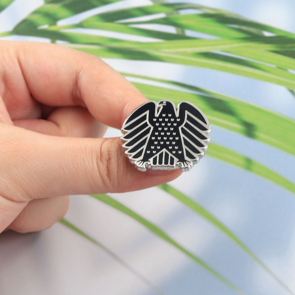 German Federal Black Hawk Broo - Collectible Vintage Brooches ulasan dan harga