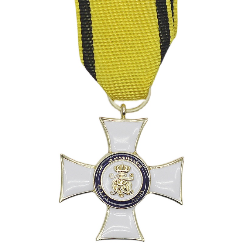 Classic Cross Medal Replica Co - Collectible Vintage Brooches ulasan dan harga