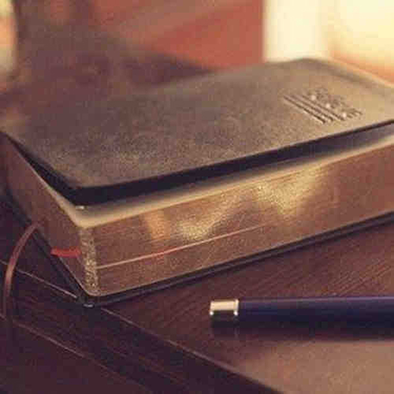 Vintage Thick Leather Bible No - Vintage Collectible Books ulasan dan harga